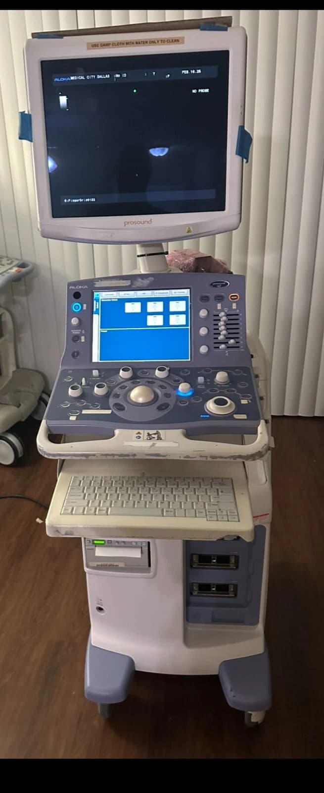 HITACHI ProSound Alpha 7 Ultrasound Machine