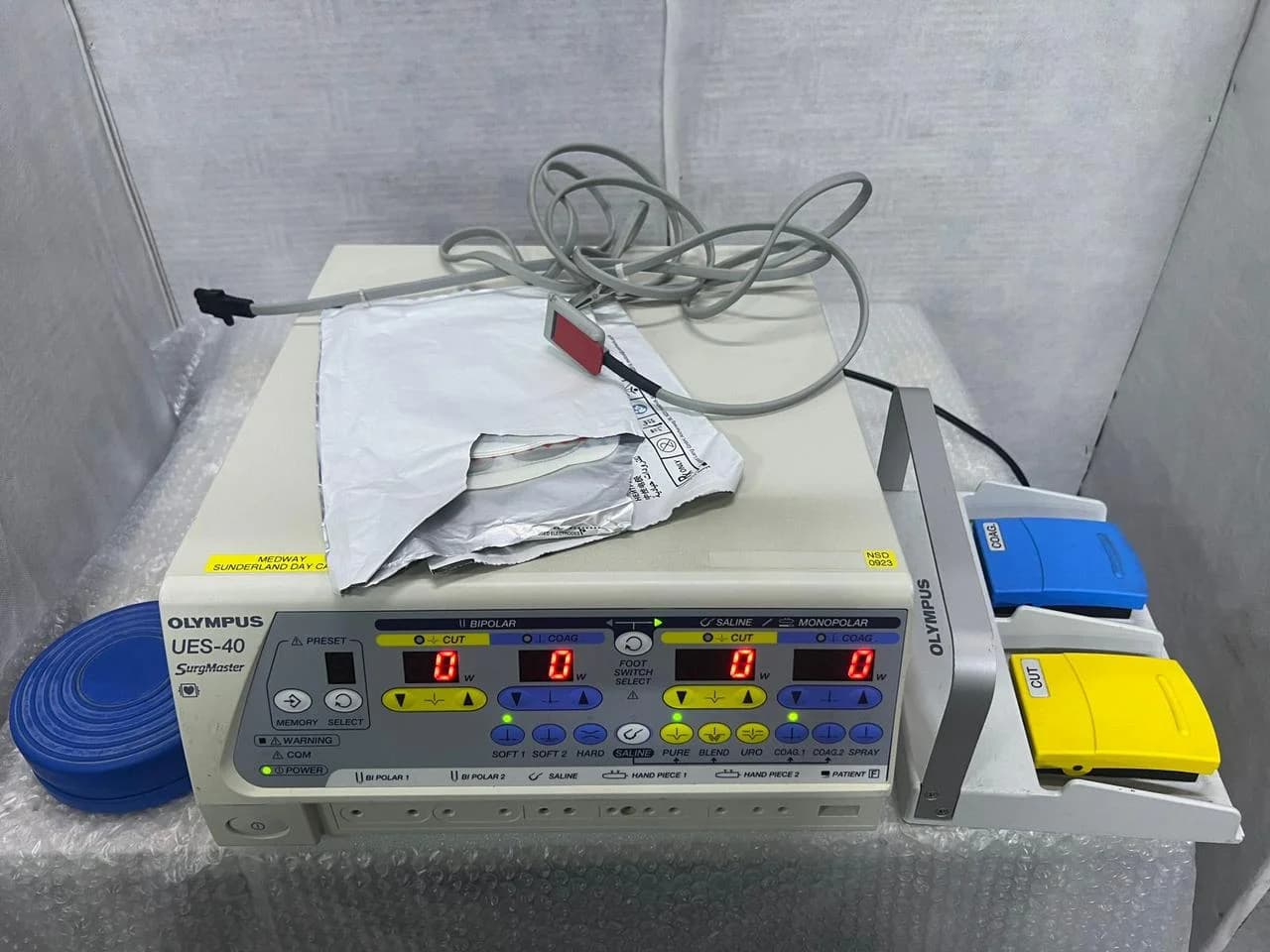OLYMPUS UES-40 Electrosurgical Unit