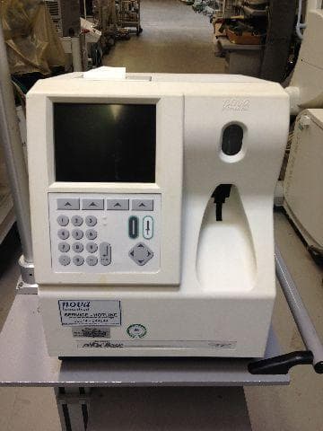 NOVA BIOMEDICAL Stat Profile pHox Plus С Blood Gas Analyzer