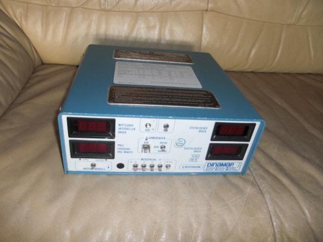 CRITIKON Dinamap 845XT Blood pressure monitor