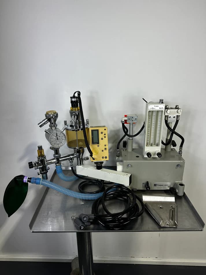 DRAGER Trajan 800 Veterinary Anesthesia Workstations