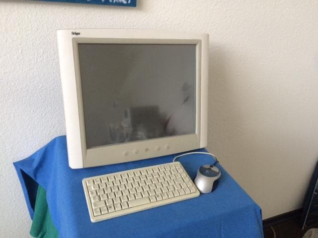 ADVANTECH POC-174 Clinical Review Display