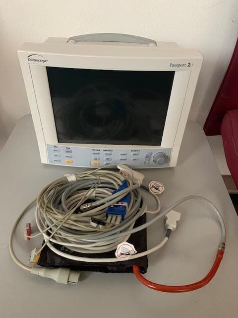DATASCOPE Passport 2 Patient monitor