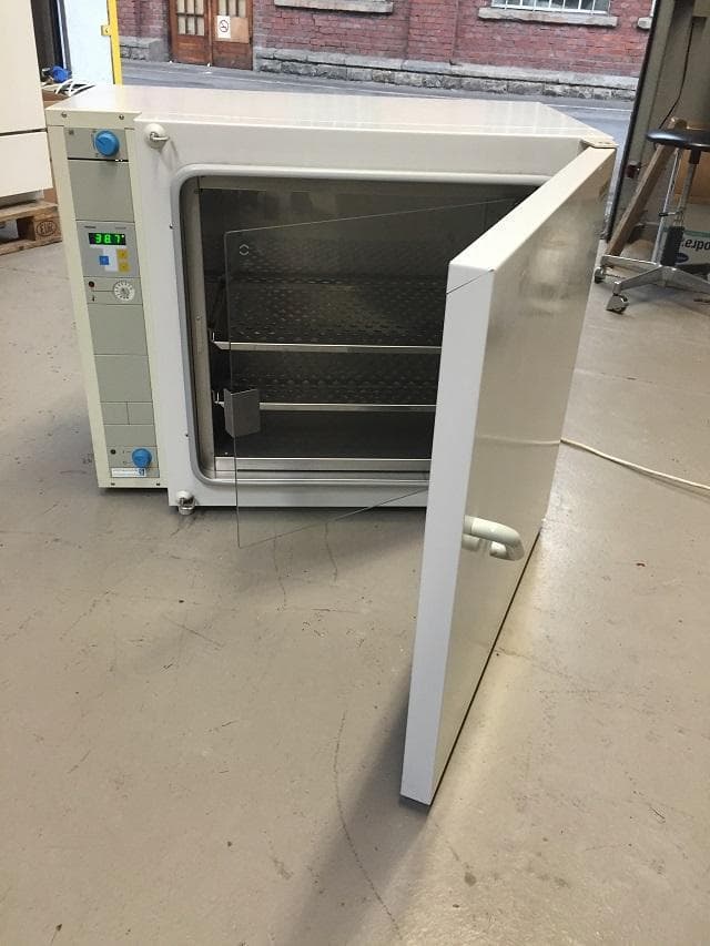 HERAEUS B 6120 Laboratory incubator