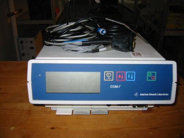 AMERICAN EDWARDS COM-1 Cardiac output monitor