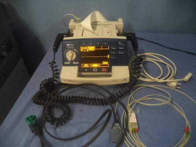 AGILENT HEARTSTREAM XL Defibrillator