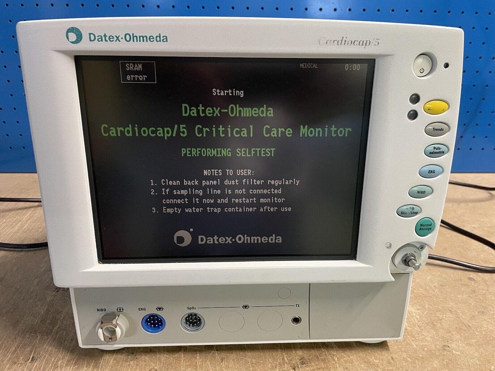 DATEX-OHMEDA Cardiocap 5 EKG monitor