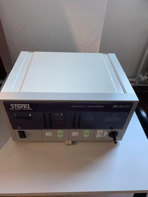KARL STORZ electronic laparoflator 264300 20 Insufflator