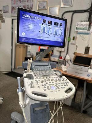 GE Voluson S6 Ultrasound Machine