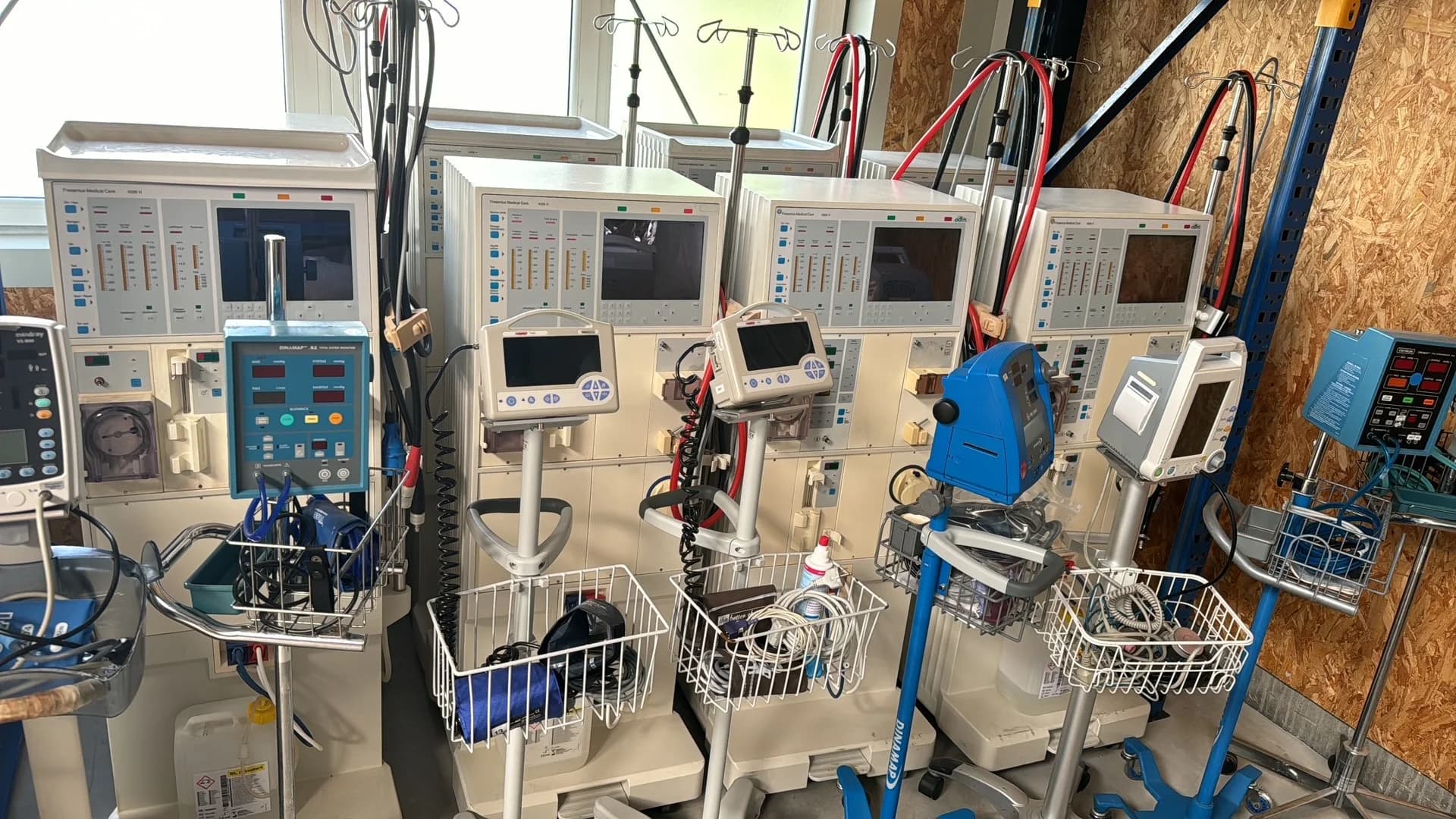FRESENIUS 4008H Stationary dialysis machine
