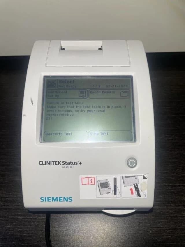 SIEMENS Clinitek Status Plus Urine Analyzer
