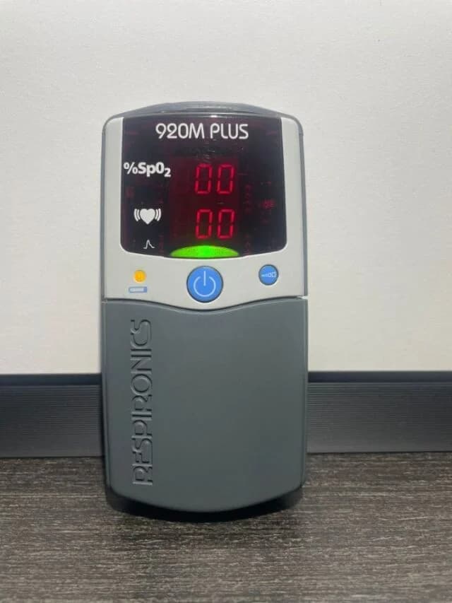 RESPIRONICS 920M Plus Pulse oximeter