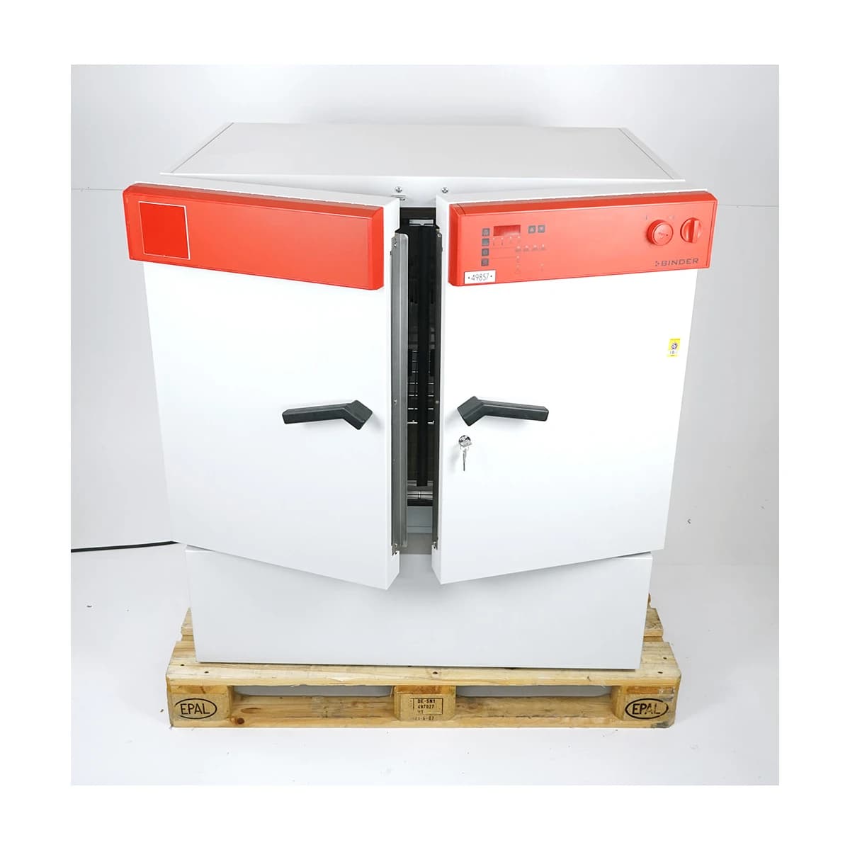 BINDER KB 240 Laboratory incubator