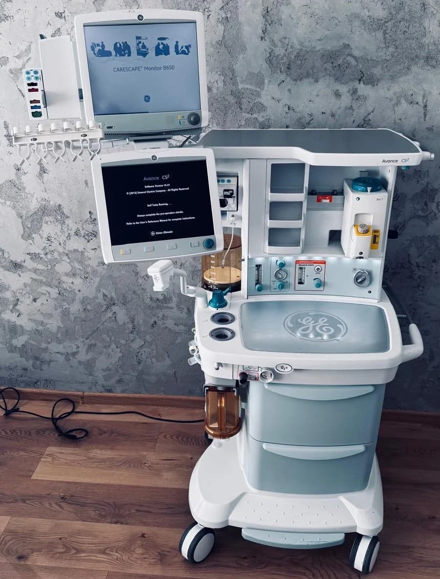 GE Avance CS2 Anesthesia Machine