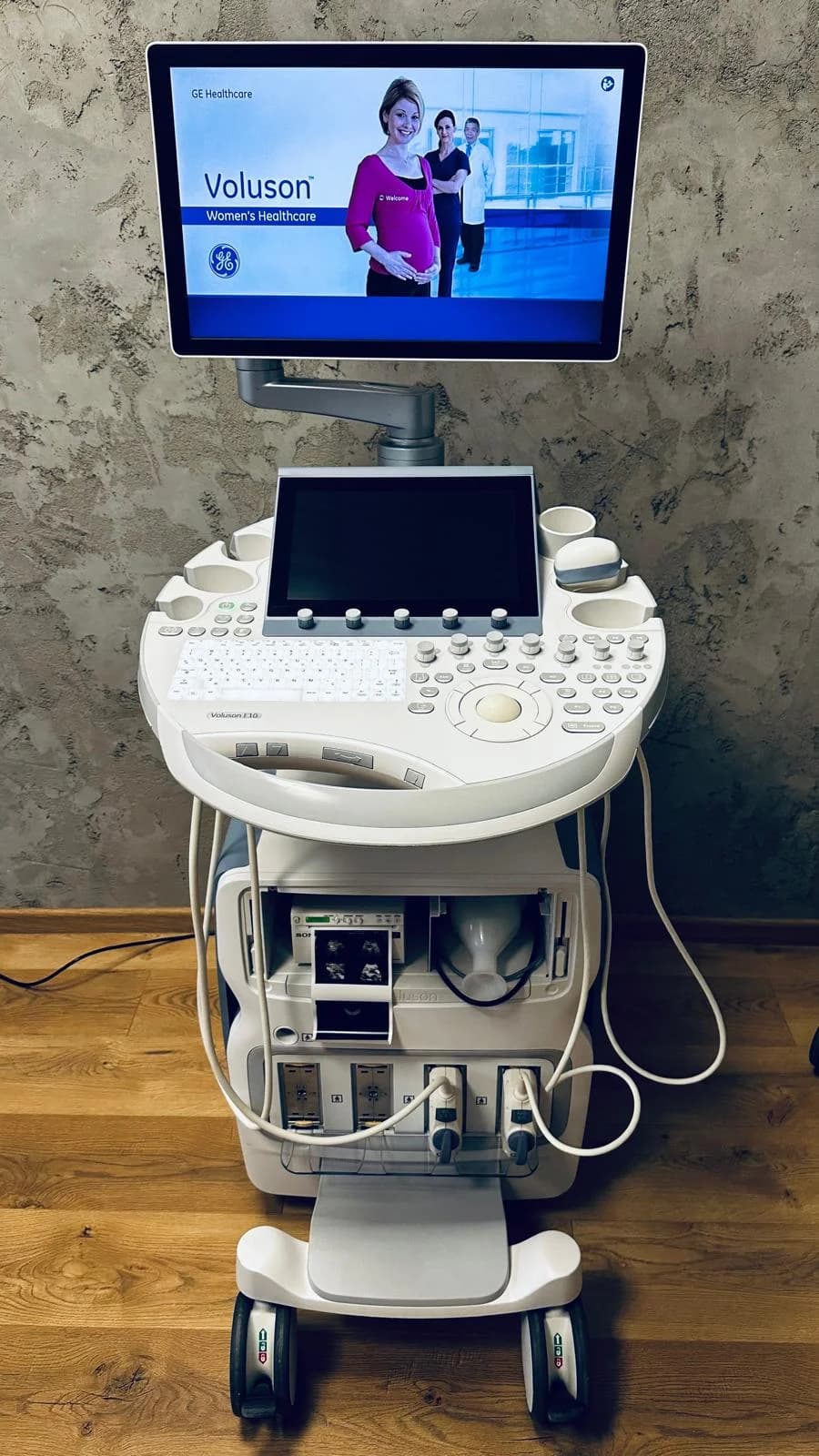 GE Voluson E10 Ultrasound Machine