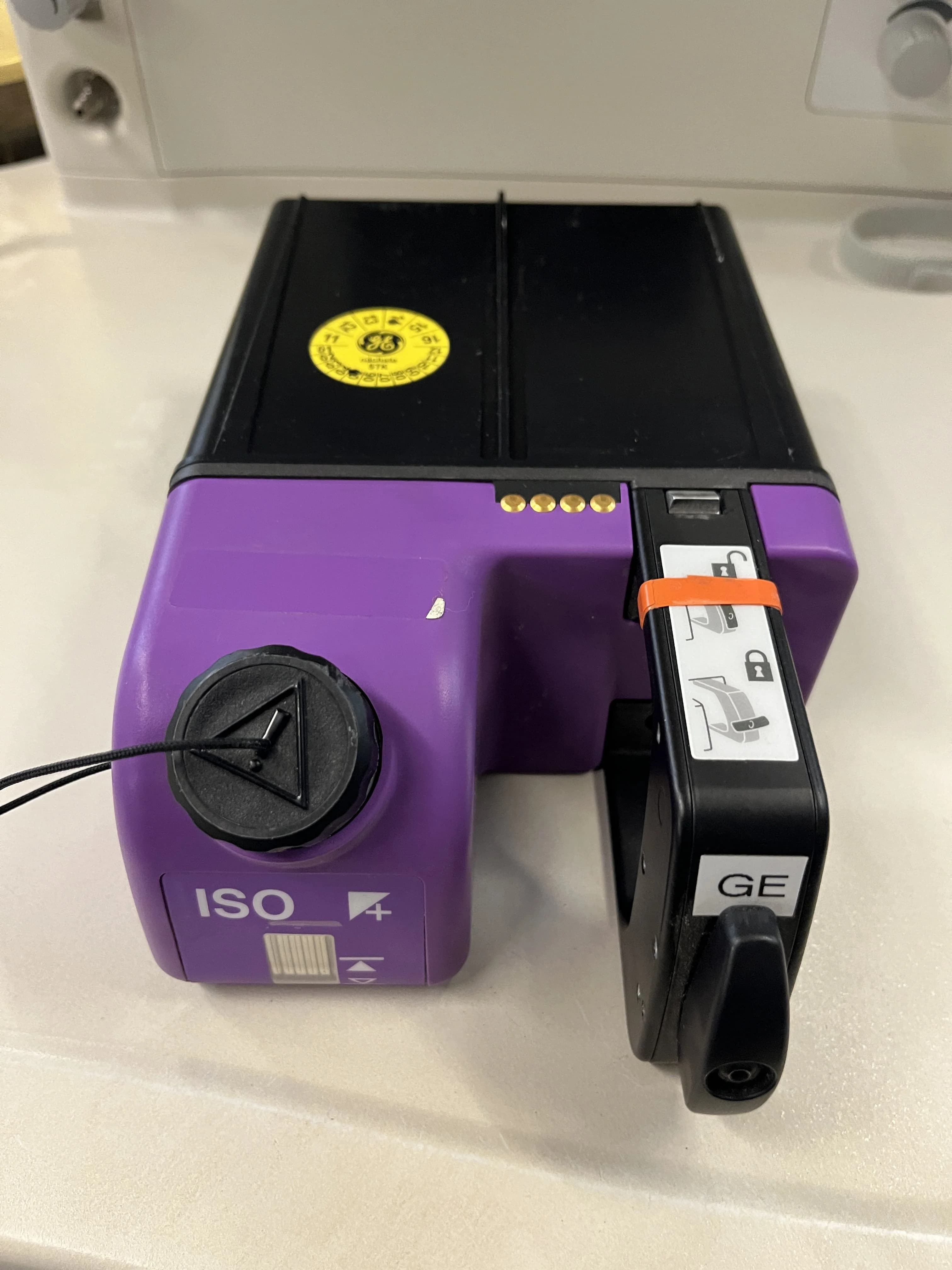 DATEX-OHMEDA Aladin Isoflurane Vaporizer
