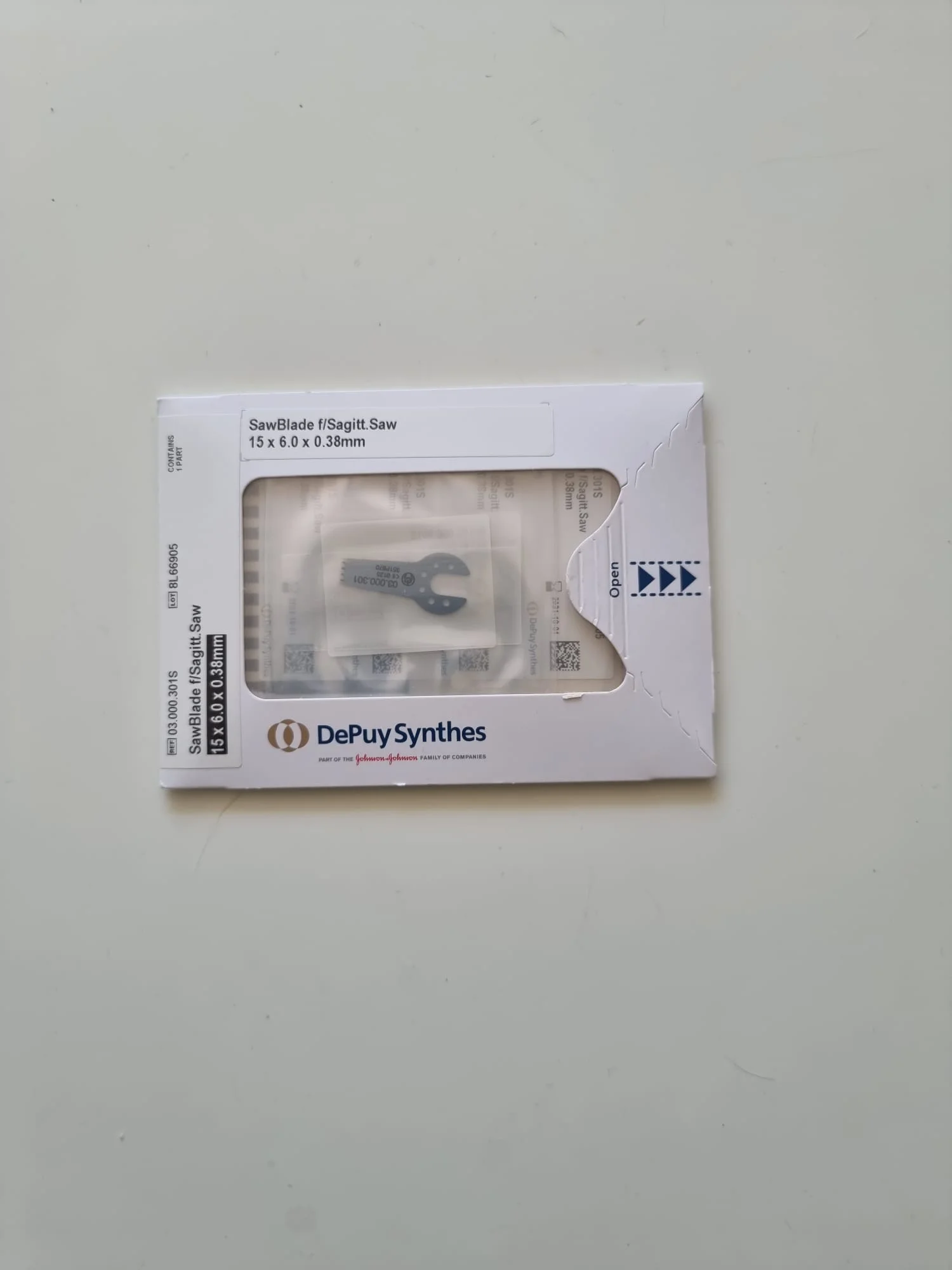 SYNTHES 03.000.301S Surgical Instrument