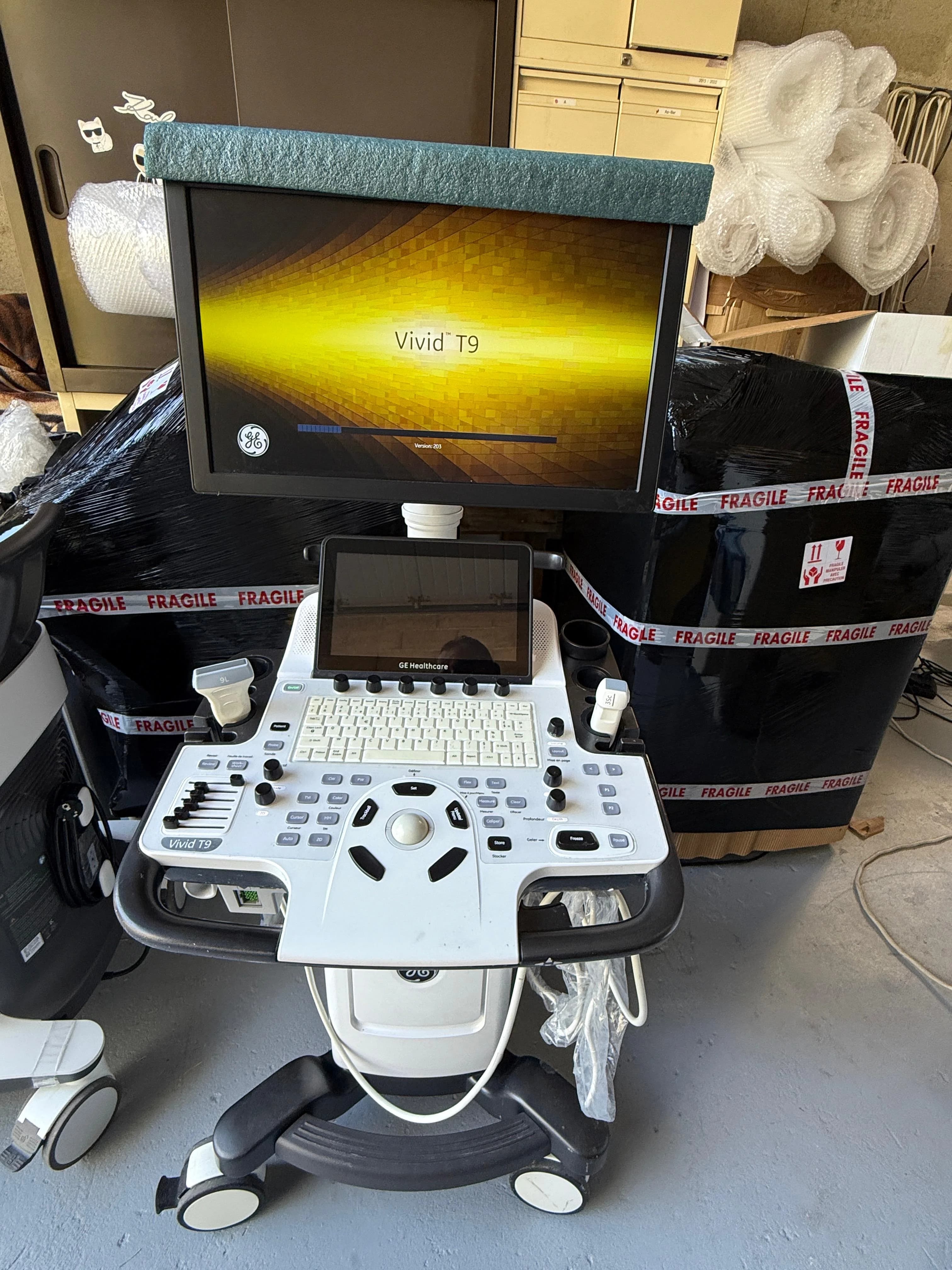 GE Vivid T9 Ultrasound Machine