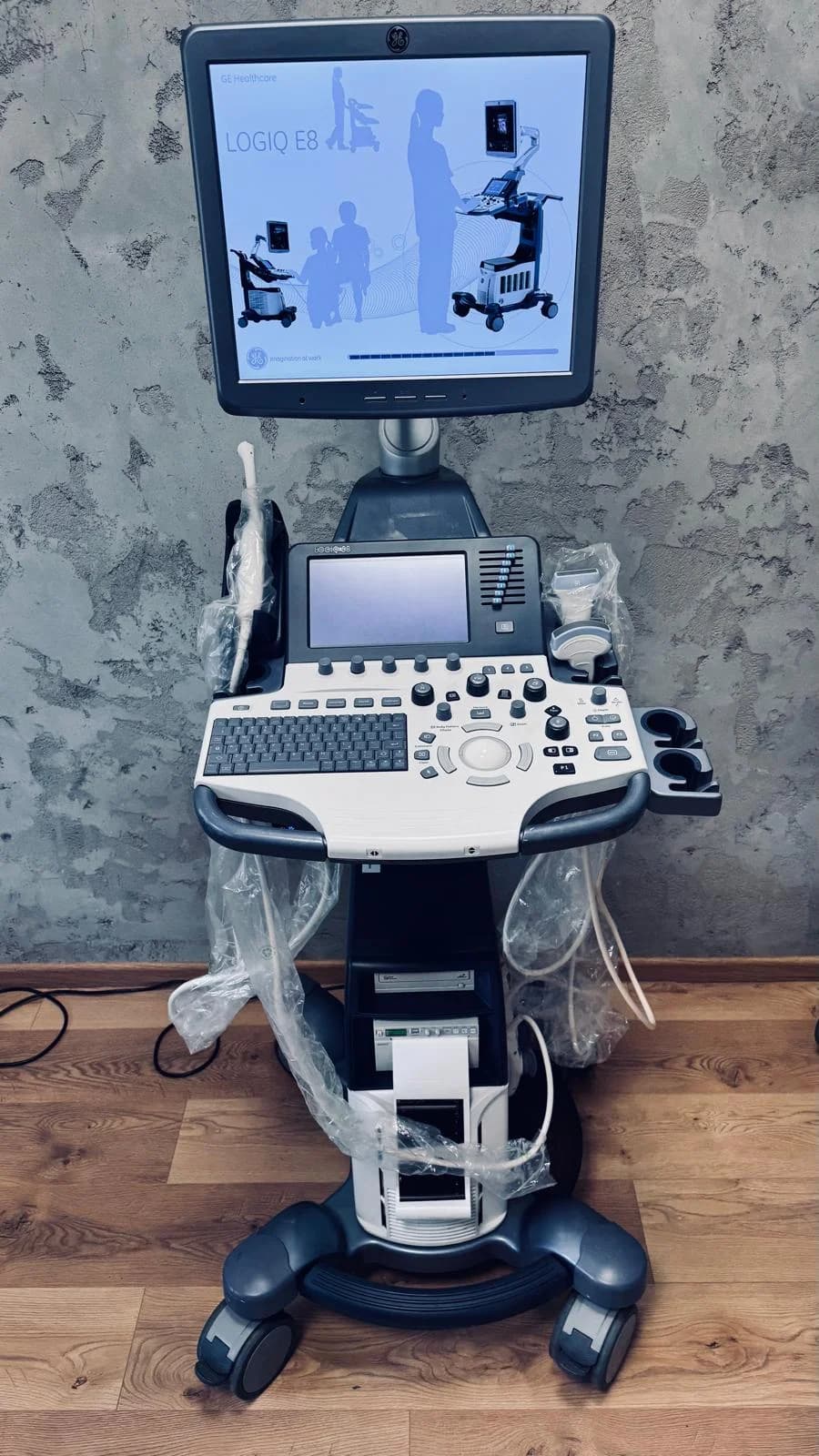 GE Logiq S8 XDclear Ultrasound Machine