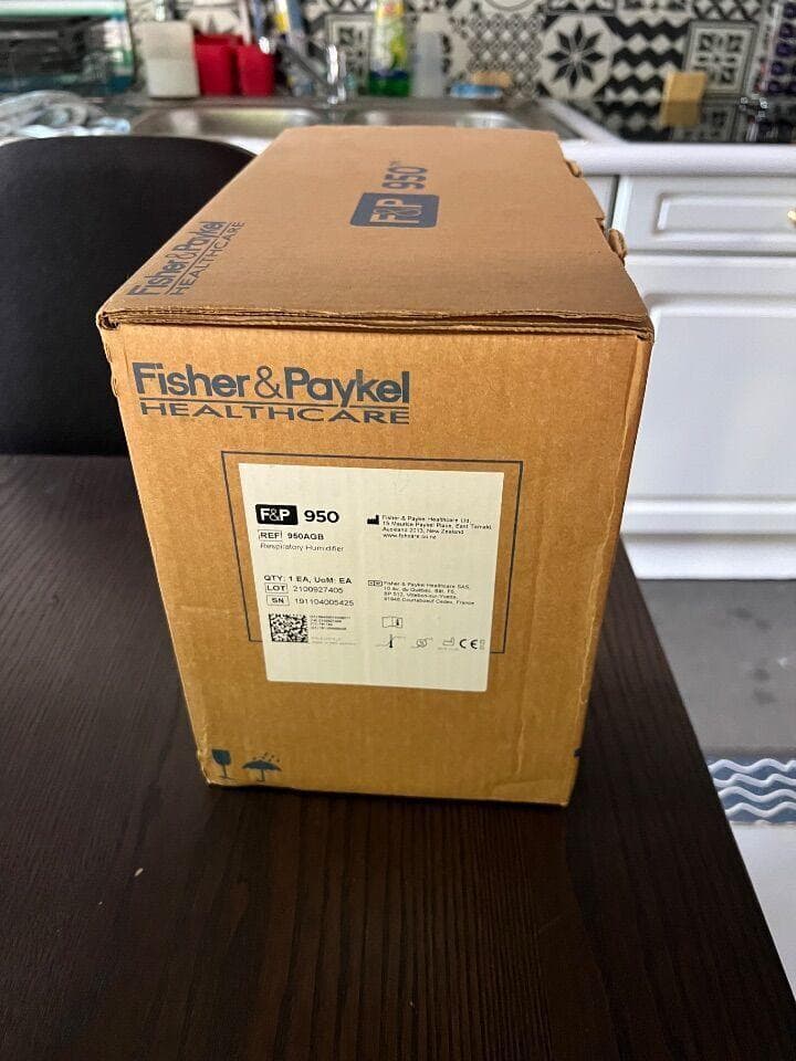 FISHER & PAYKEL 950 Humidifier/Heater