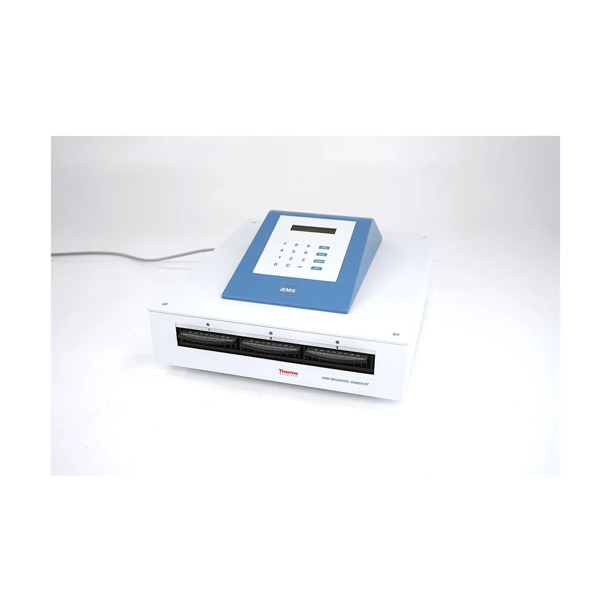 THERMO SCIENTIFIC iEMS 1415 Laboratory shaker