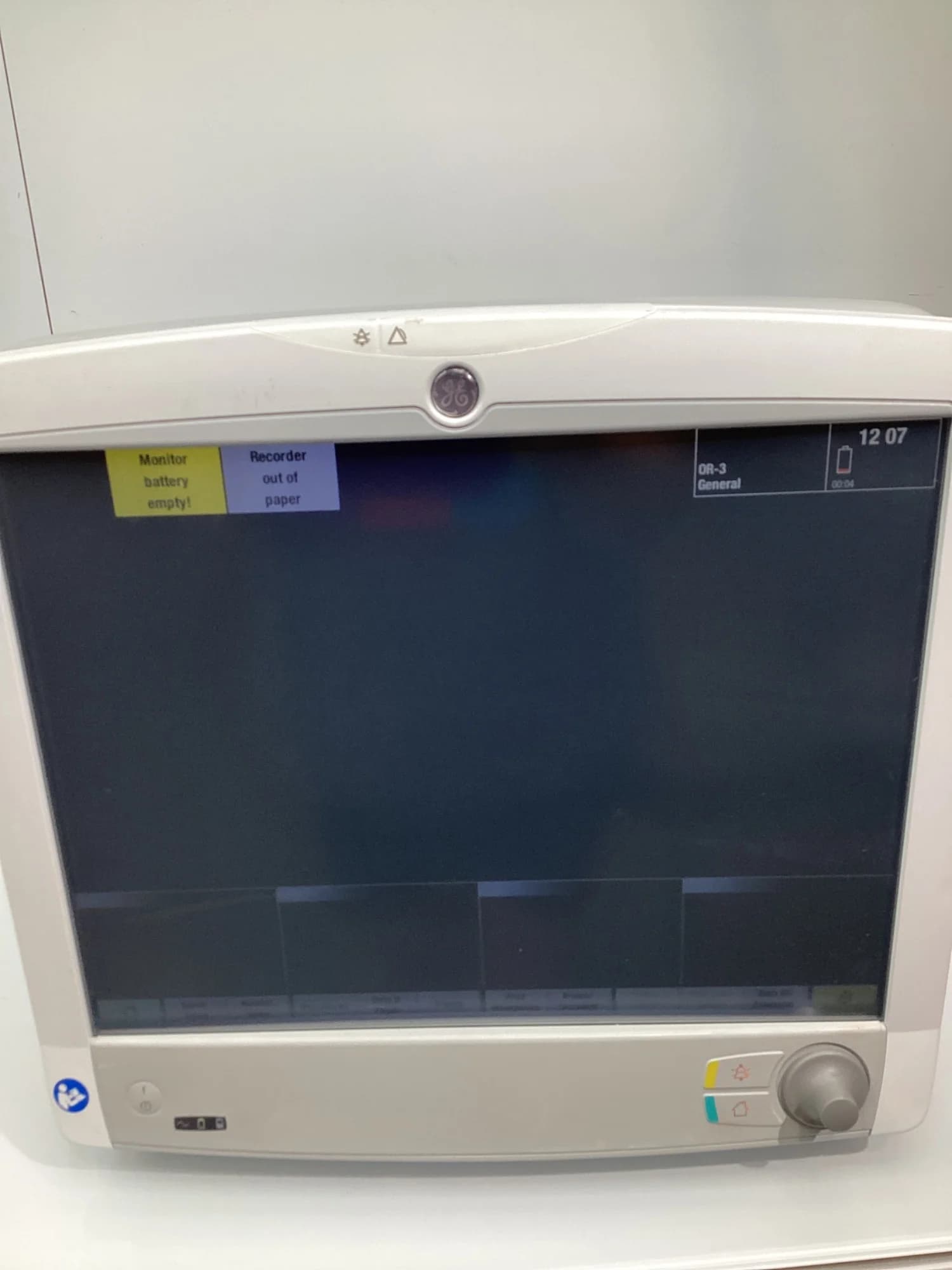 GE Carescape B650 EKG monitor