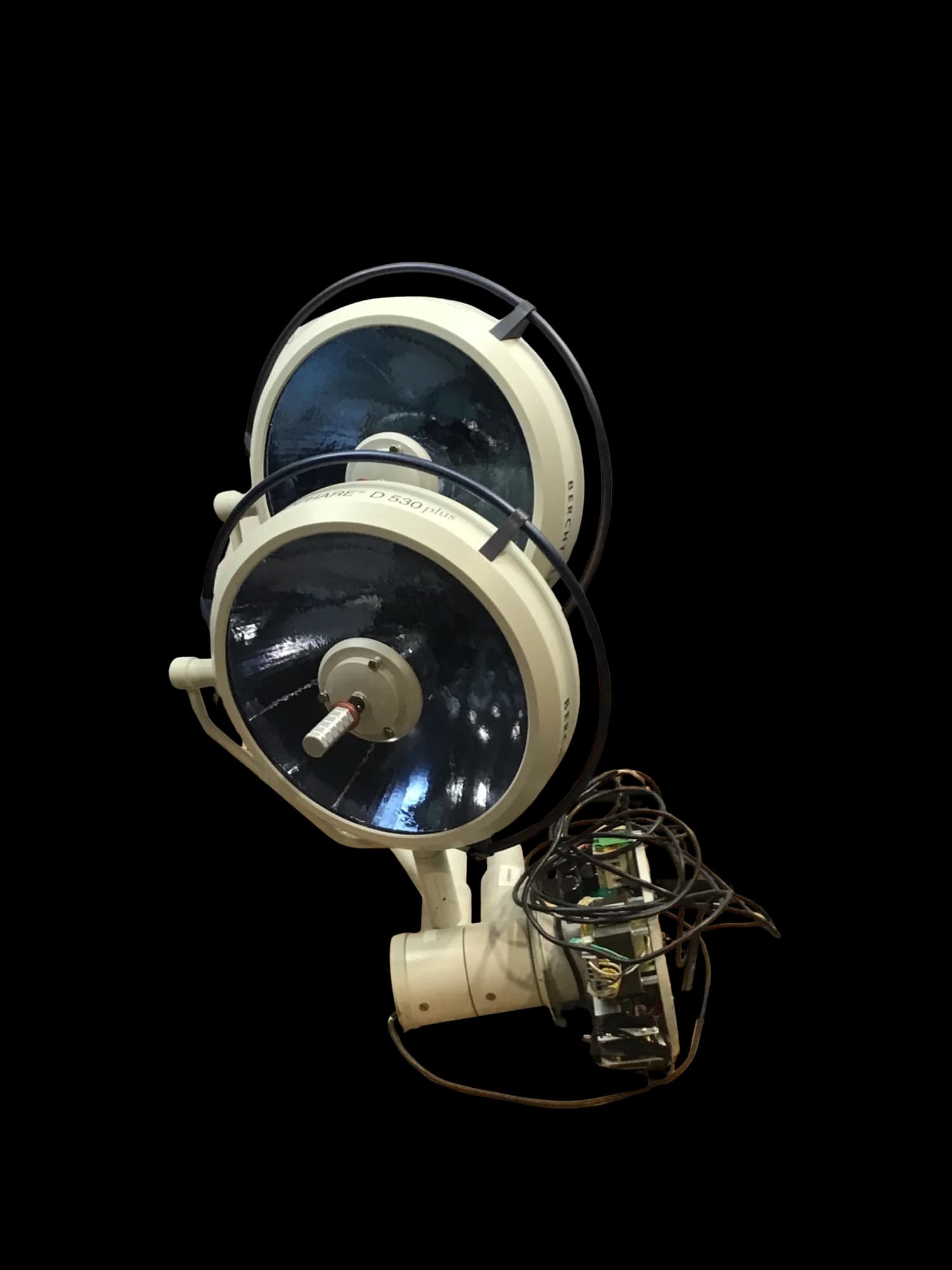 BERCHTOLD Chromophare D 530 Surgical light
