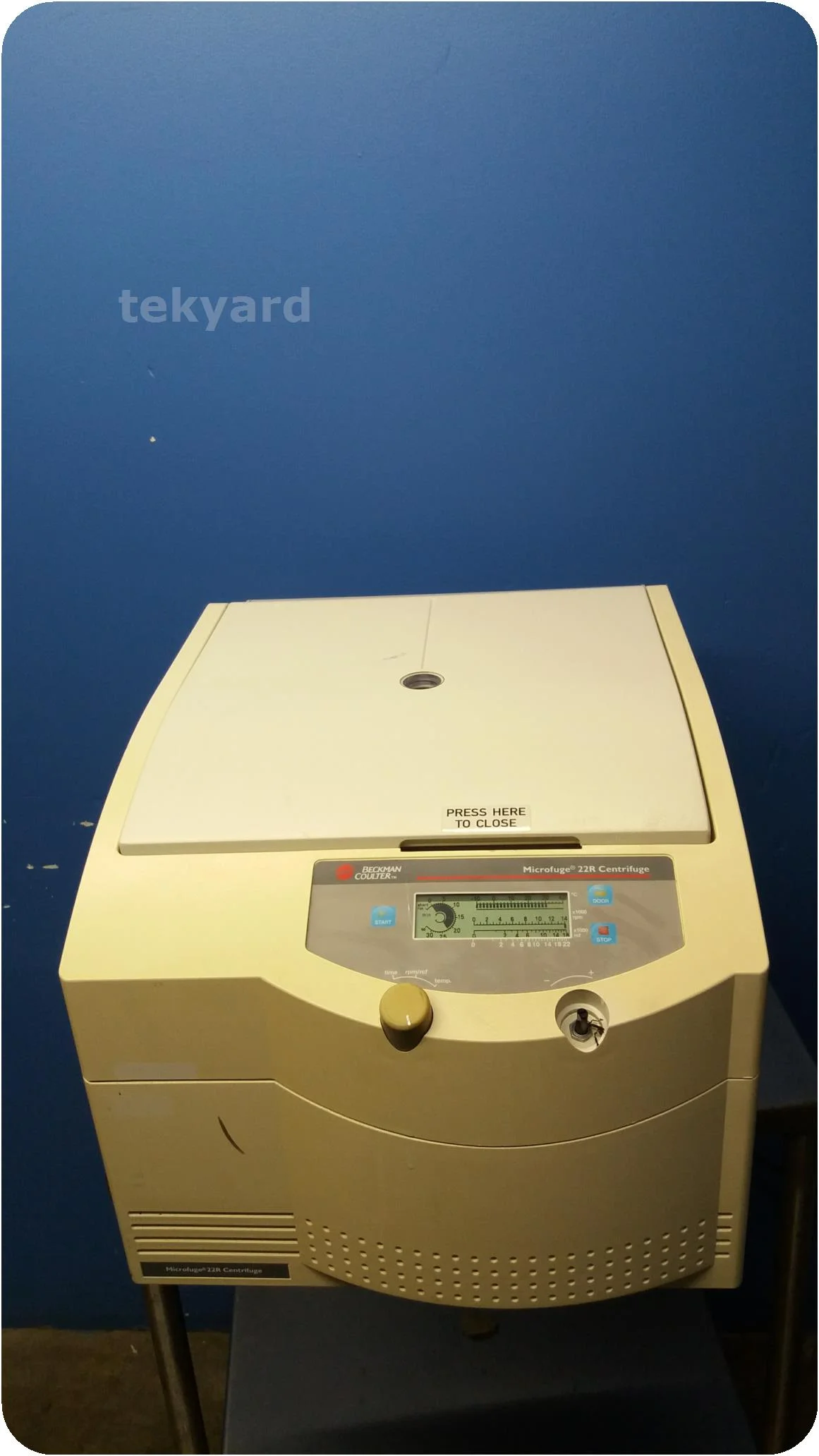 BECKMAN COULTER Microfuge 22R Laboratory centrifuge