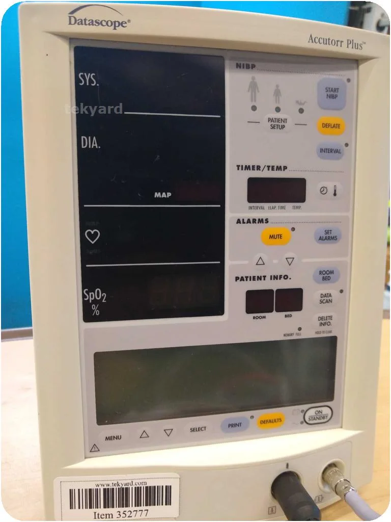 DATASCOPE Accutorr Plus Patient monitor