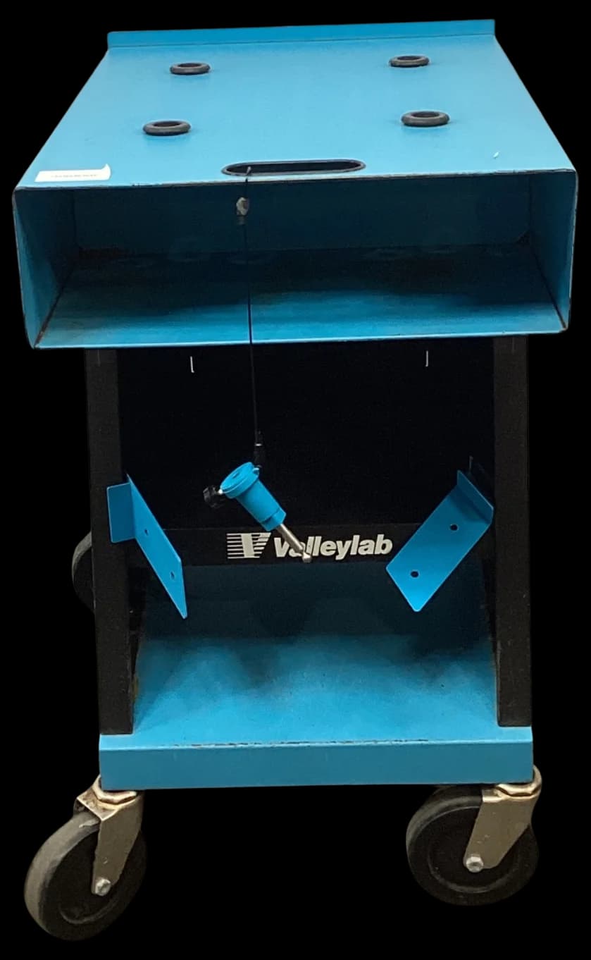 VALLEYLAB E8006 Medical Cart