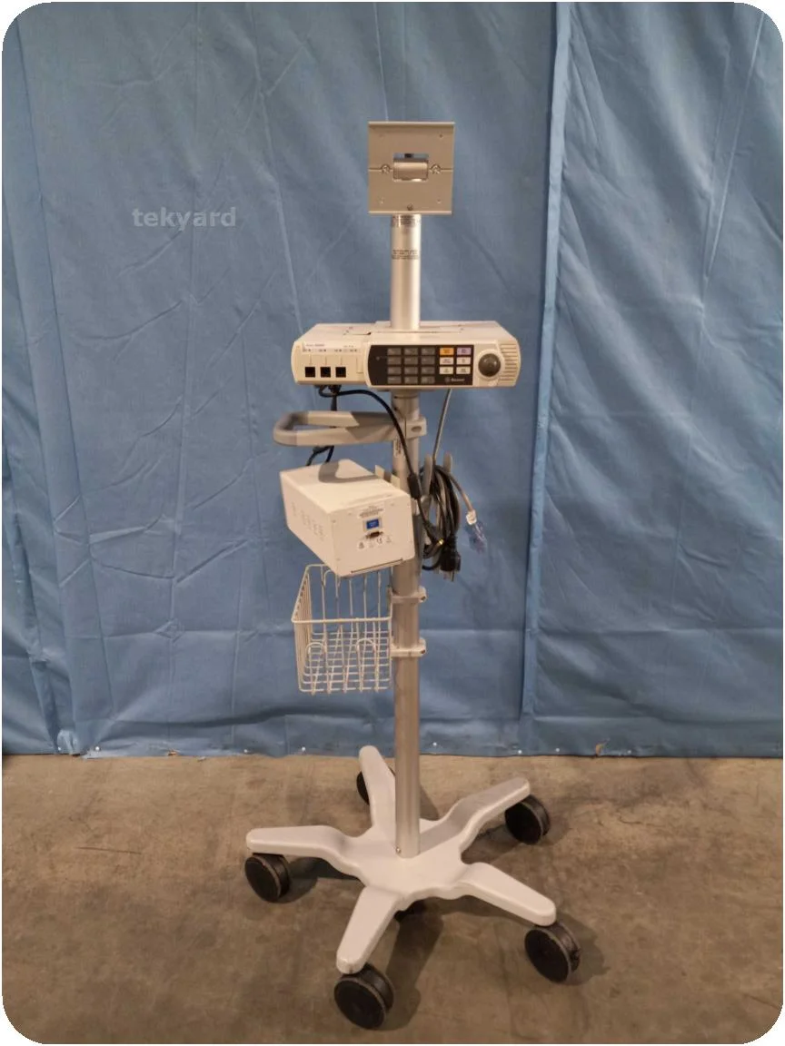 GE Solar 8000M Patient monitor