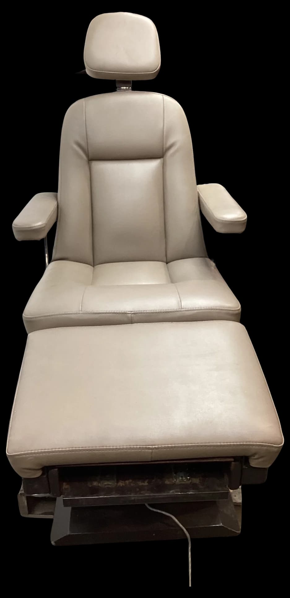 MIDMARK 117 Podiatry chair