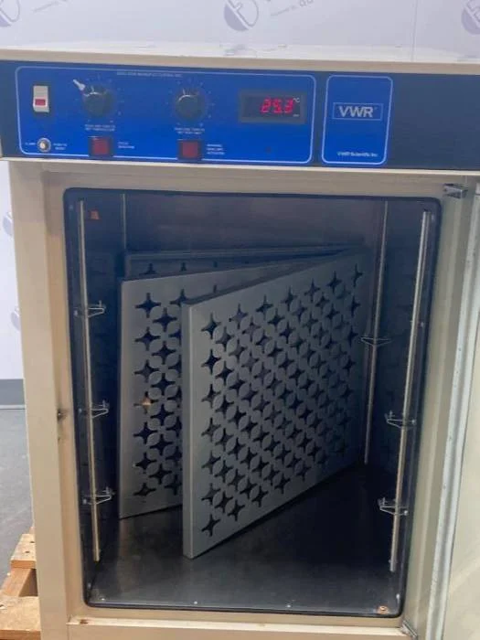 VWR 1540 Laboratory Oven