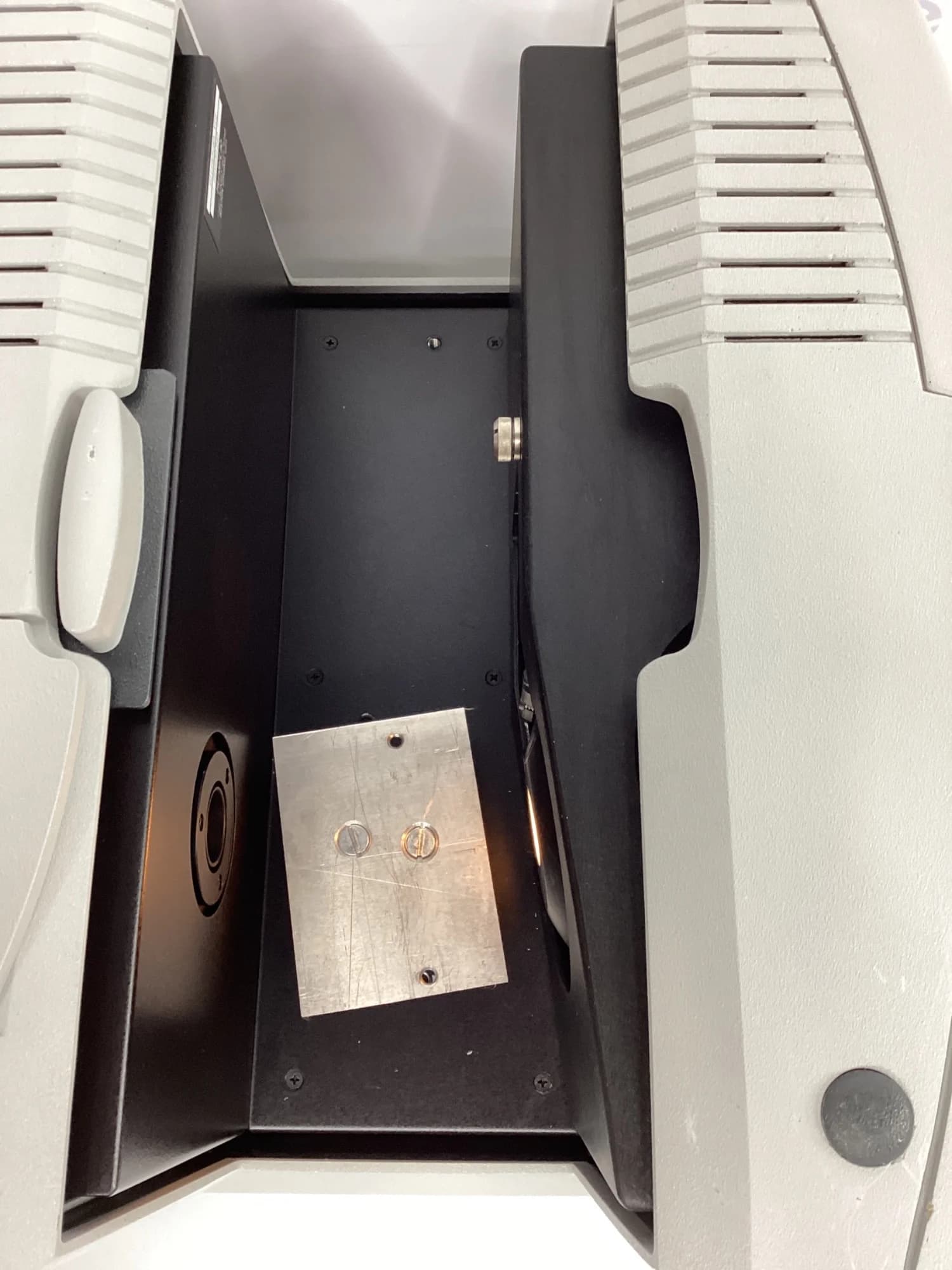 HUNTERLAB UltraScan VIS Spectrophotometer