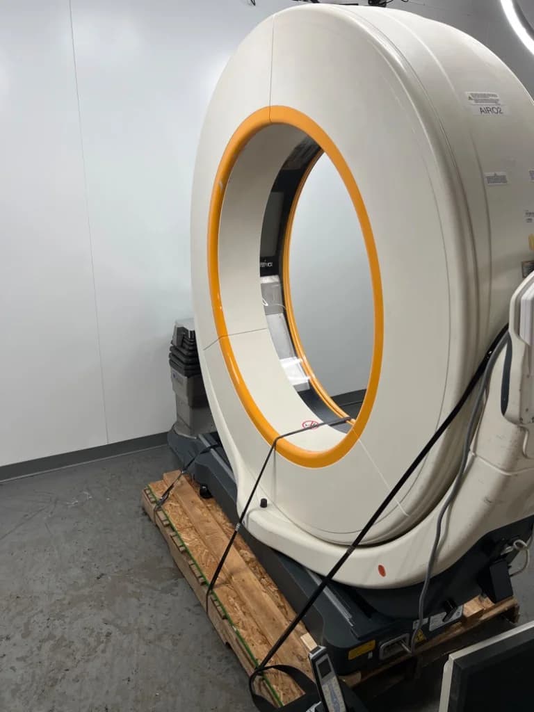 MOBIUS AIRO MobiCT 32 CT Scanner