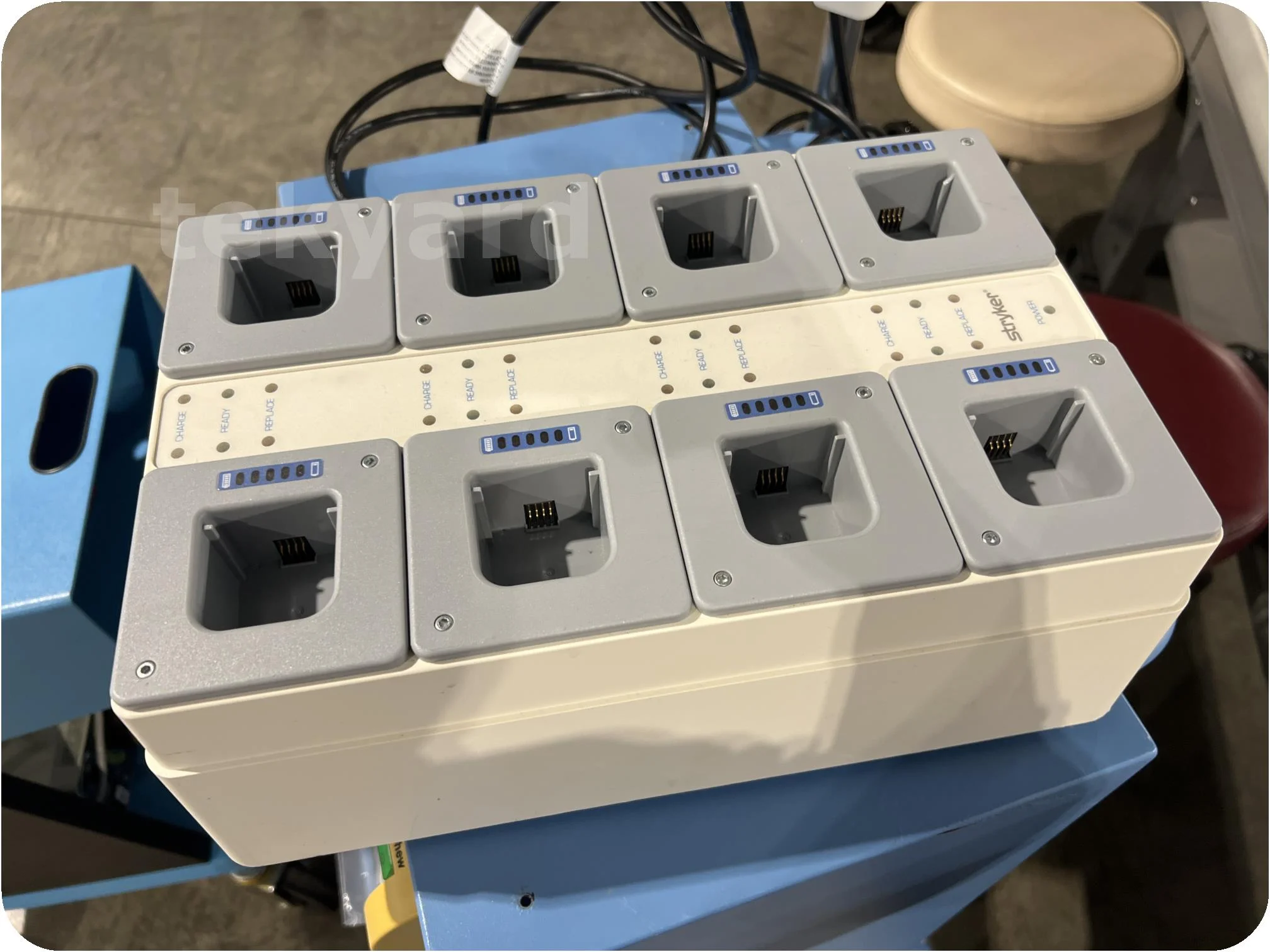 STRYKER T4 408-655 Battery charger