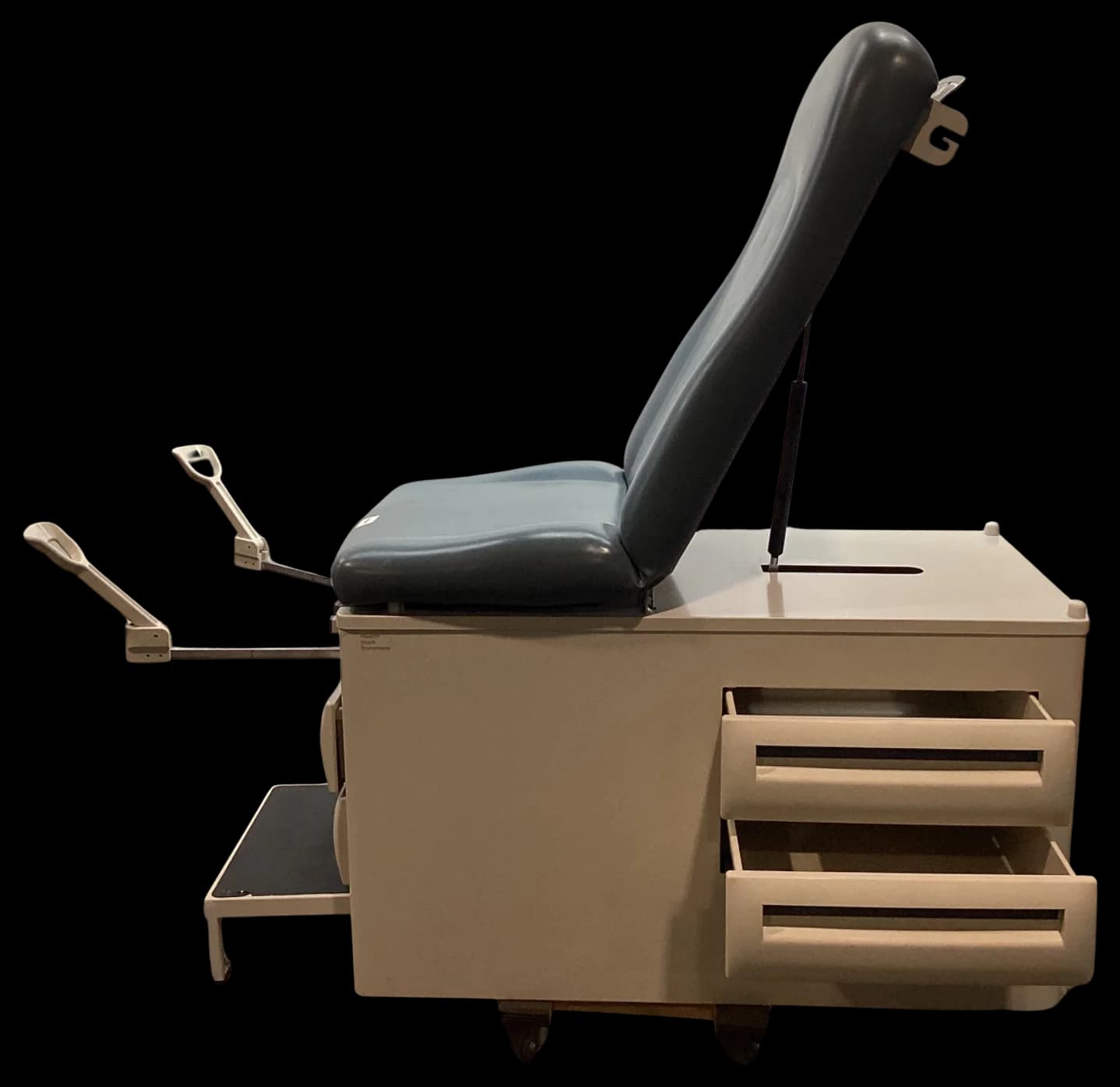 UMF MEDICAL 5240 Examination table