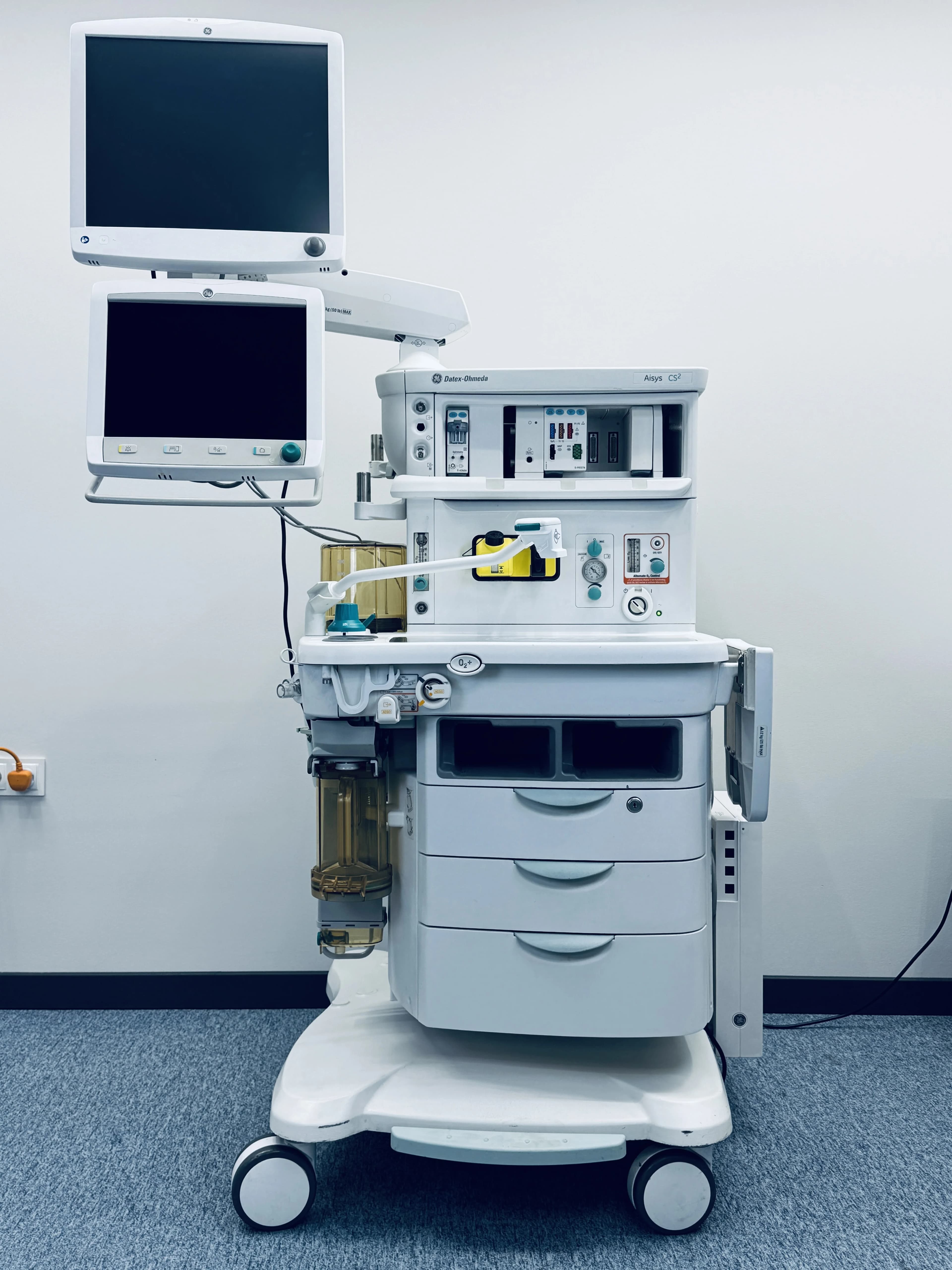 GE Aisys CS2 Anesthesia Machine