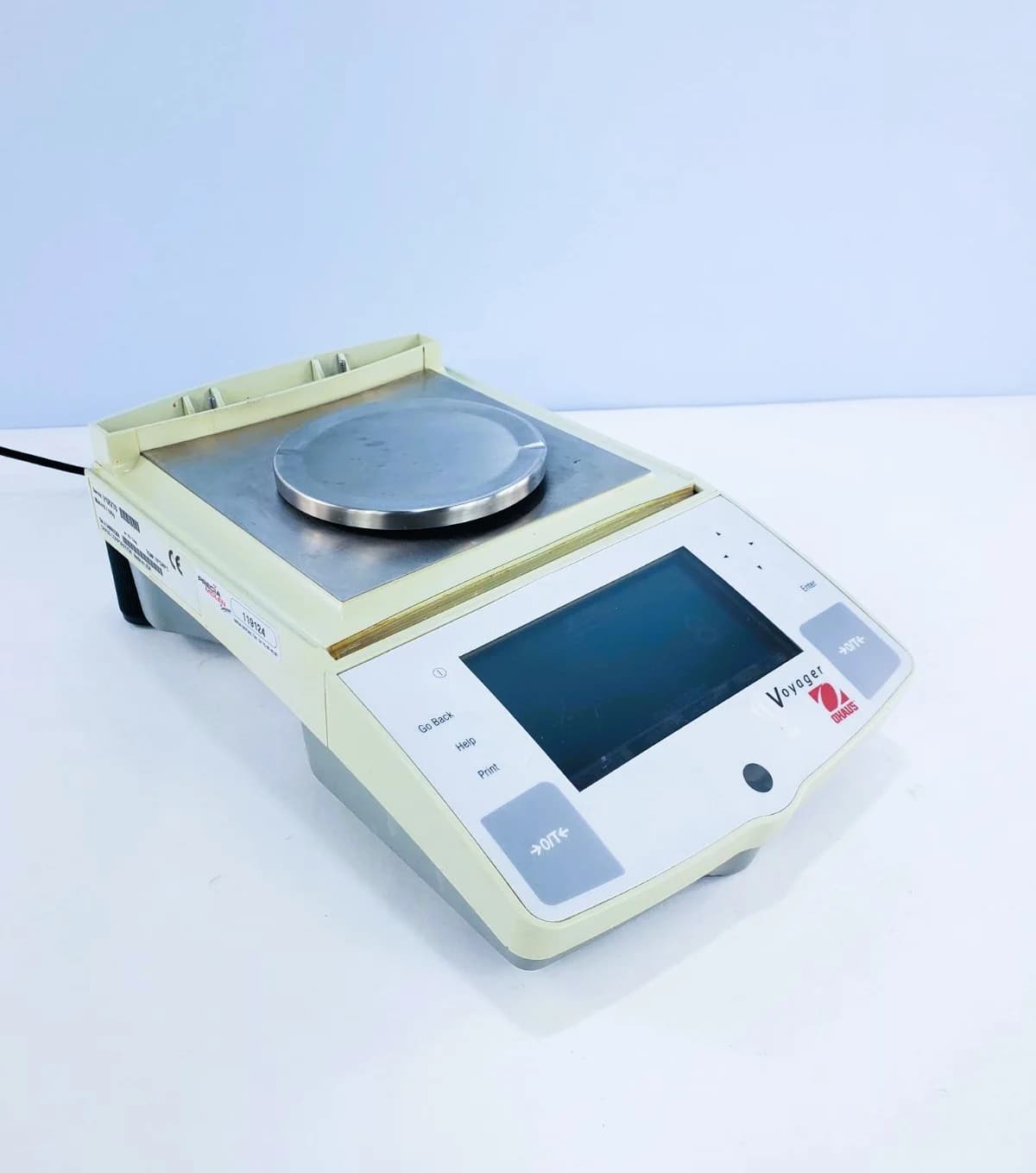 OHAUS Voyager V1RV70 Laboratory balance