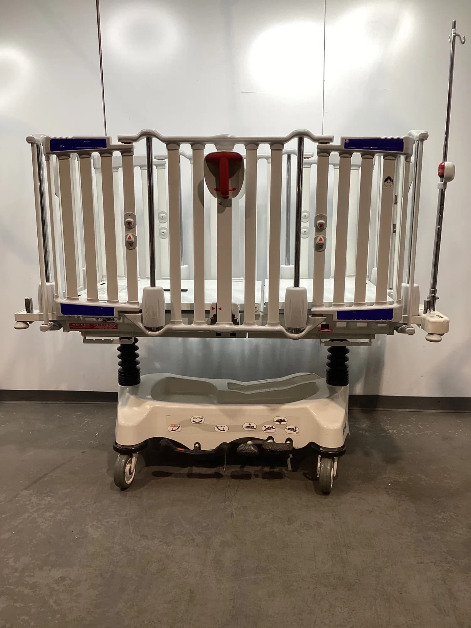 STRYKER FL19H Pediatric Bed