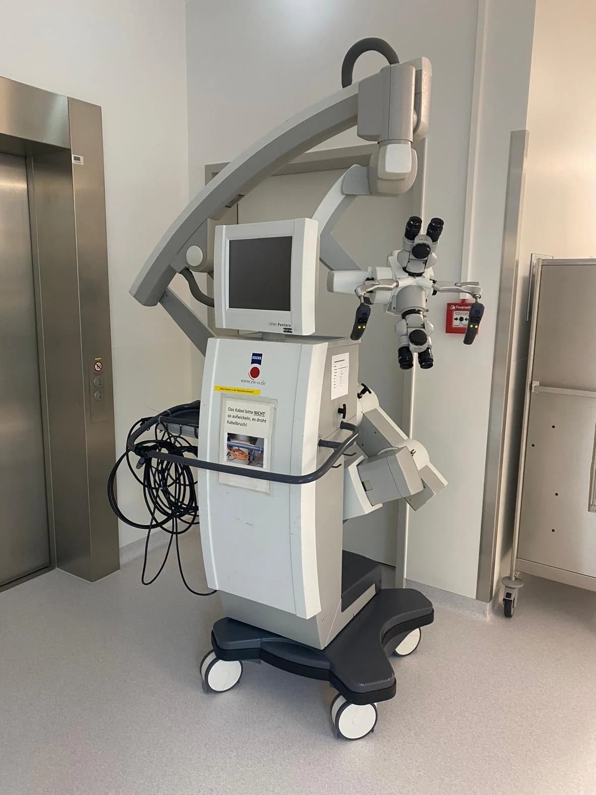 ZEISS OPMI Pentero 800 O/R Microscope