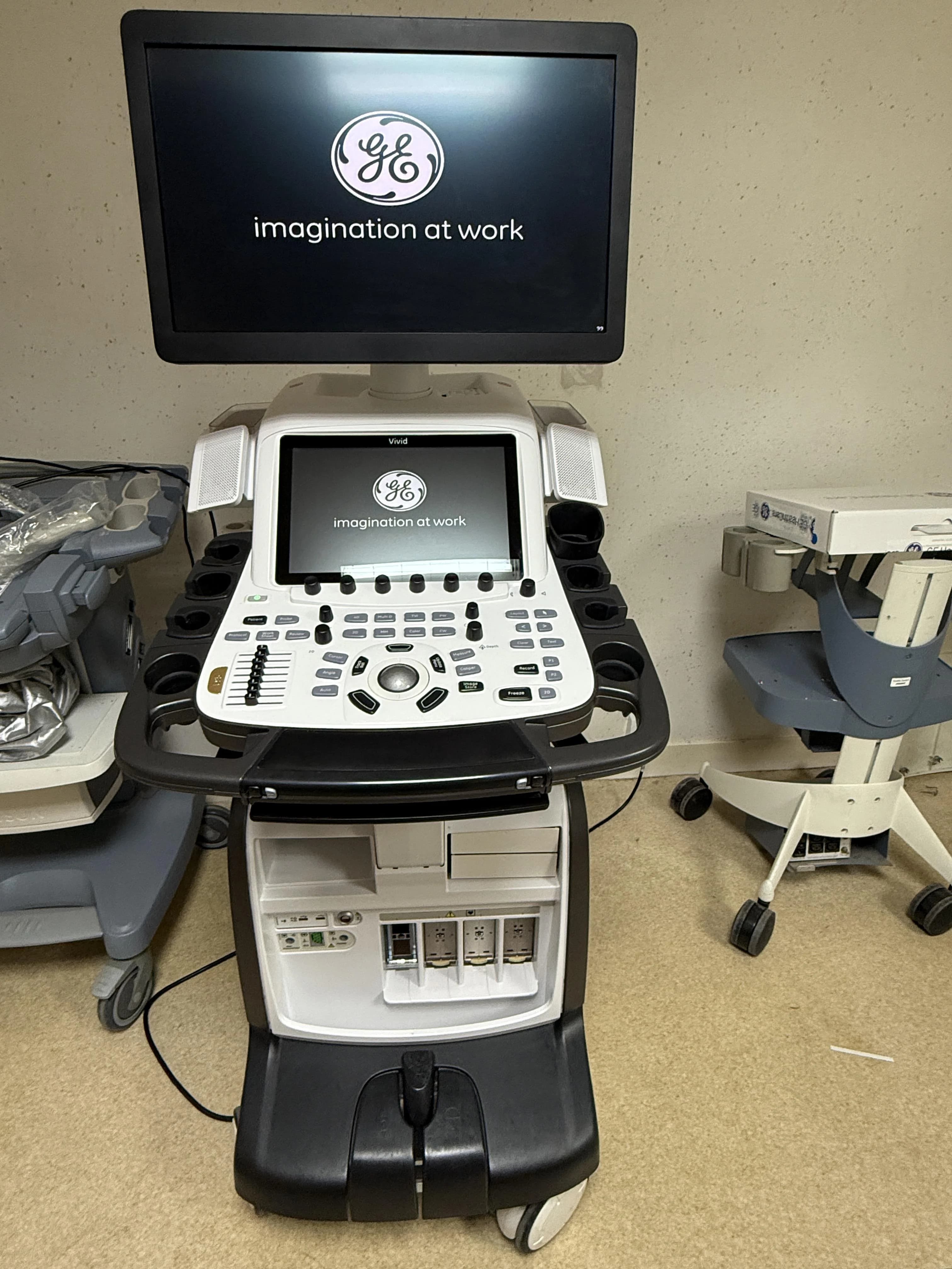 GE Vivid E95 Ultrasound Machine