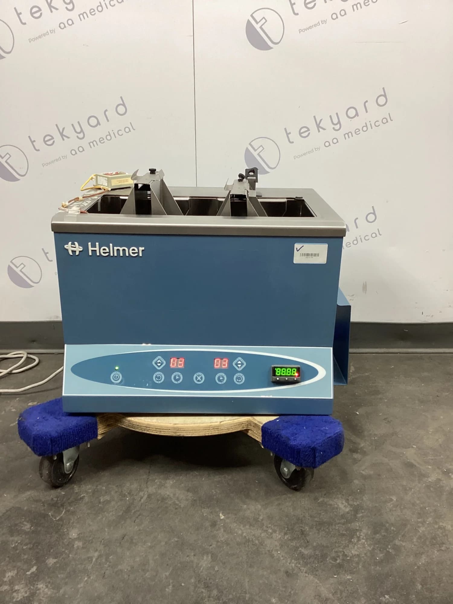 HELMER QuickThaw DH4 Freeze - Thaw Chamber
