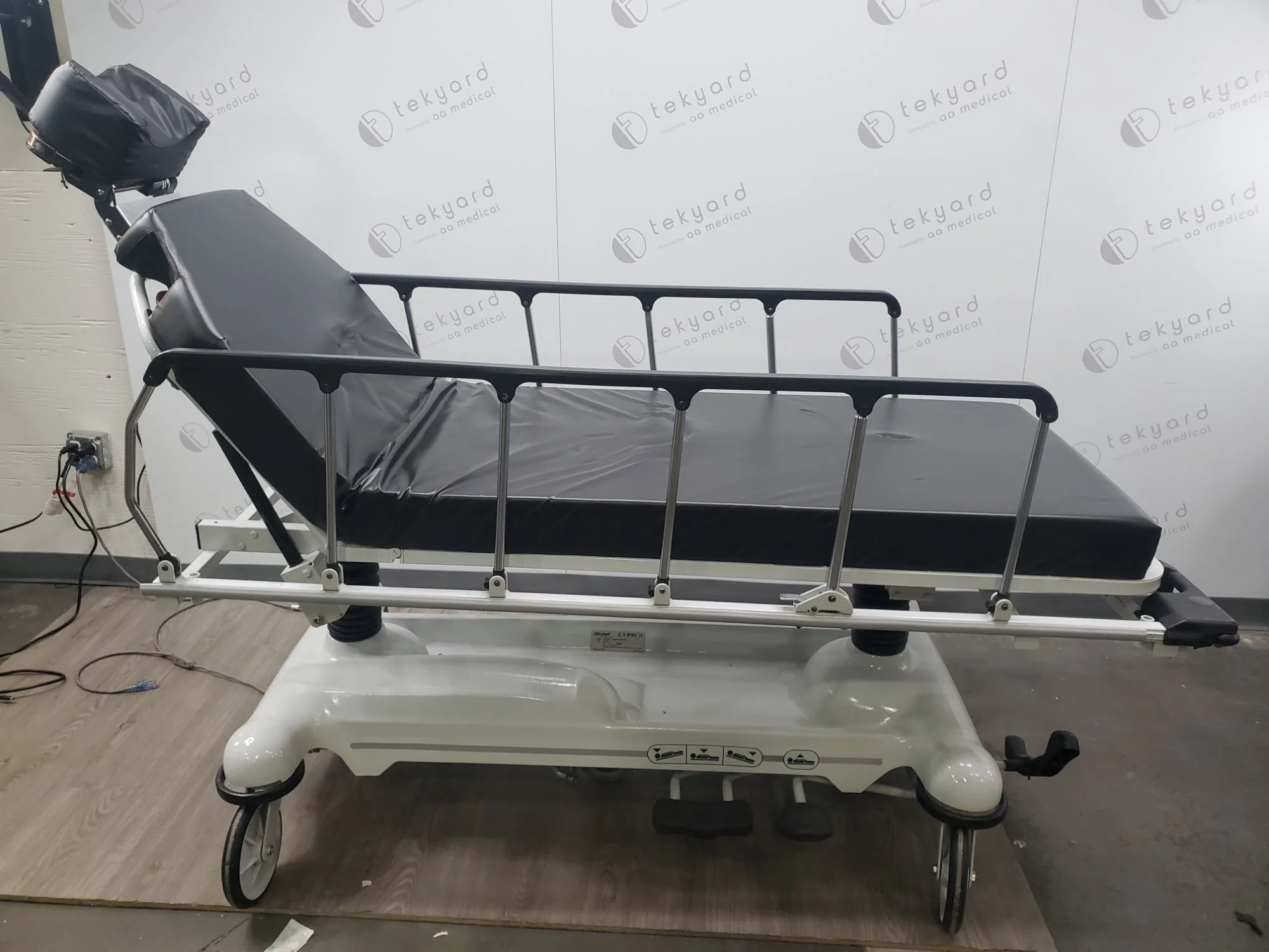 STRYKER 1069 Eye Stretcher trolley