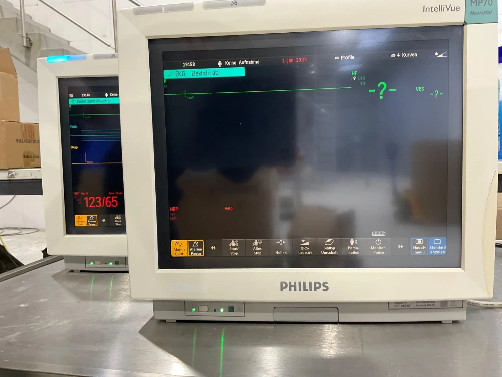 PHILIPS IntelliVue MP70 Patient monitor