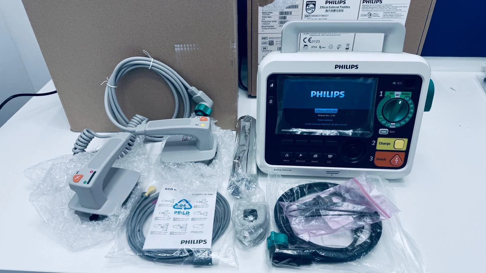 PHILIPS Efficia DFM100 Defibrillator