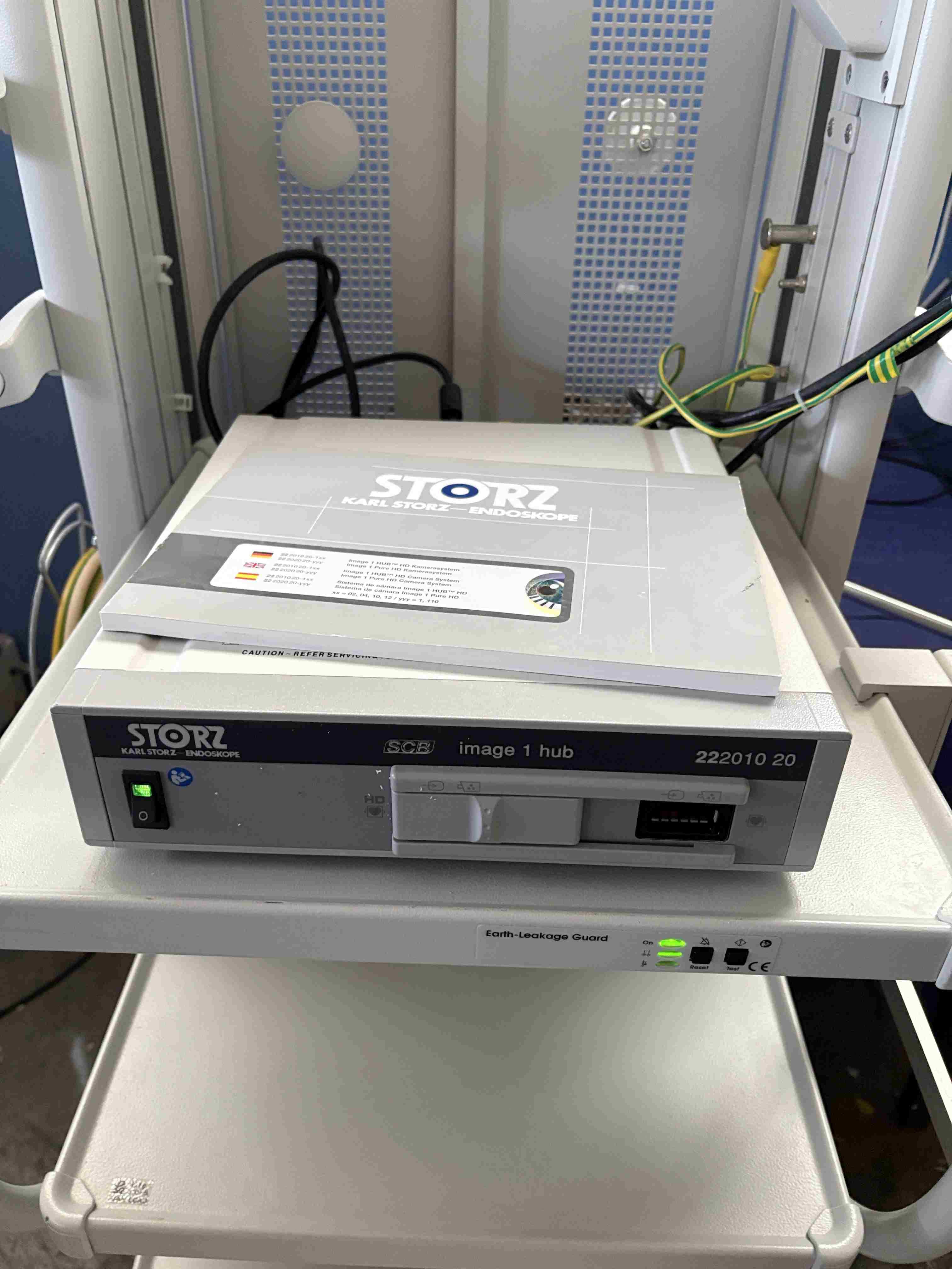 KARL STORZ image 1 hub 222010 20 Endoscopic camera