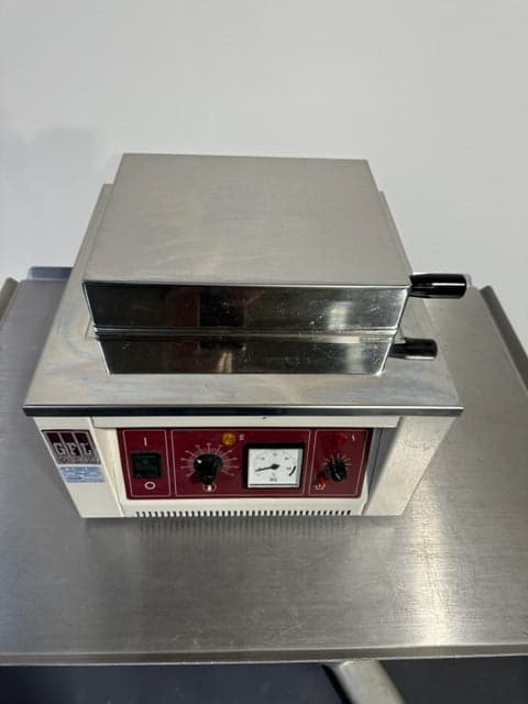 GFL 1002 Water Bath