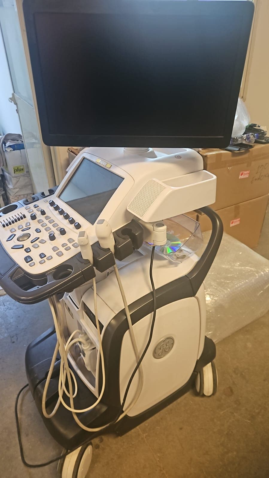 GE Vivid E95 Ultrasound Machine