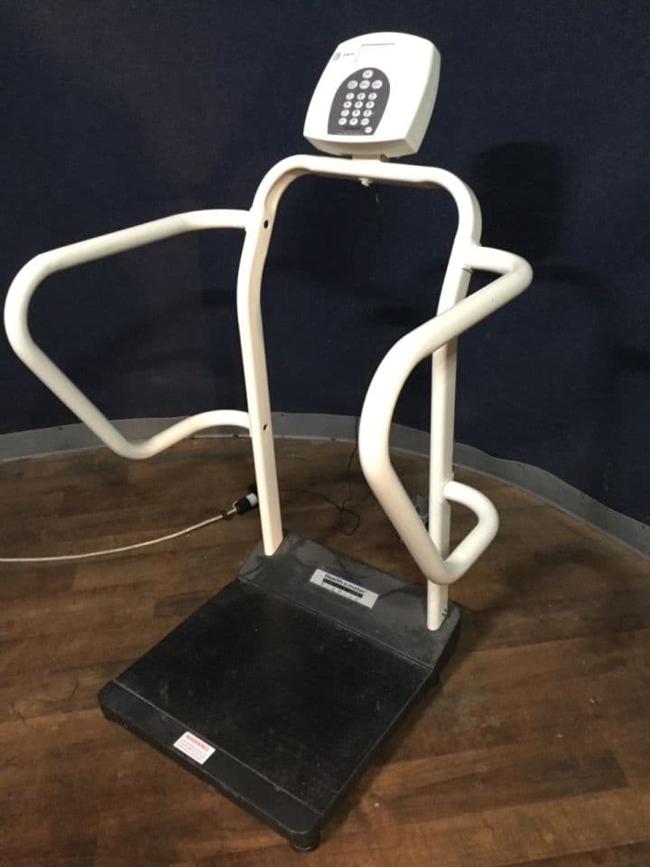 For Sale HEALTH-O-METER 4011 STANDING DIGITAL SCALE w/ HAND RAILS Scale
